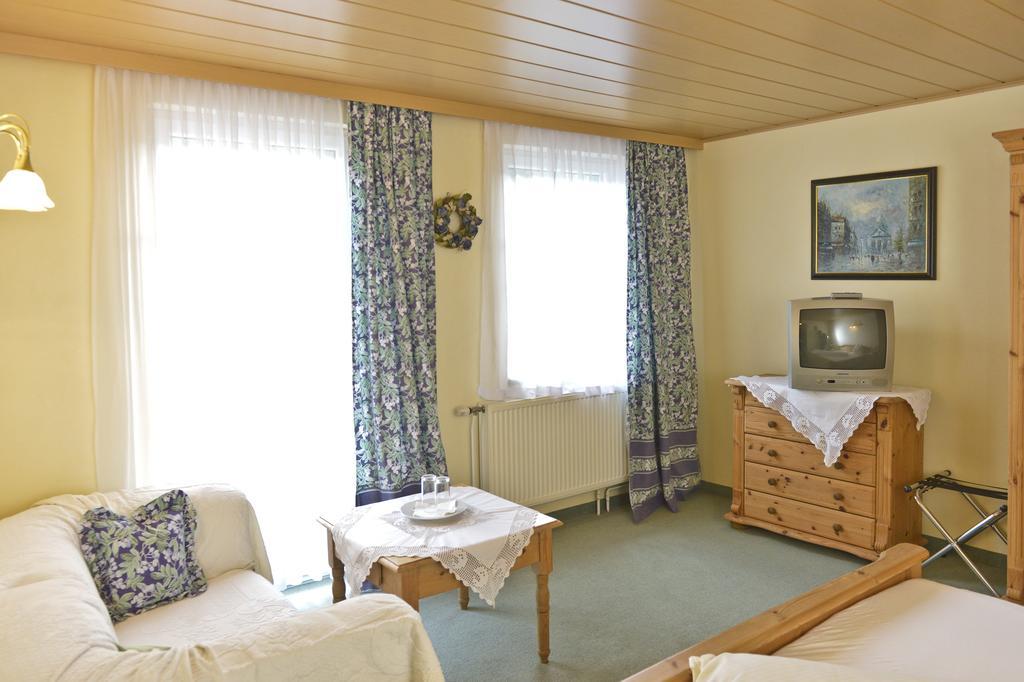 Pension Zierlinger Senftenberg Habitación foto